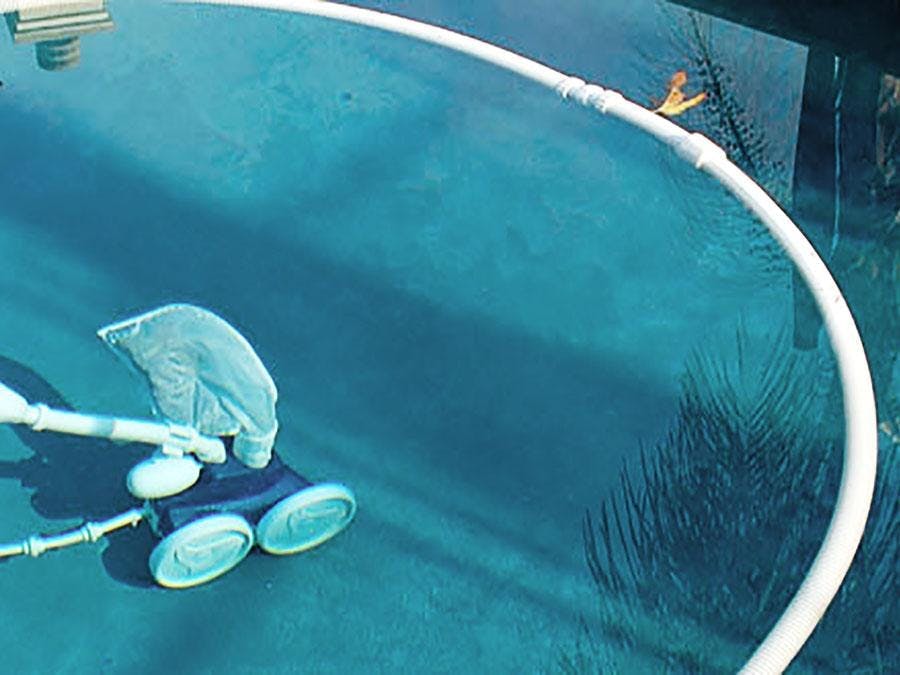 Pool cleaning apparatus