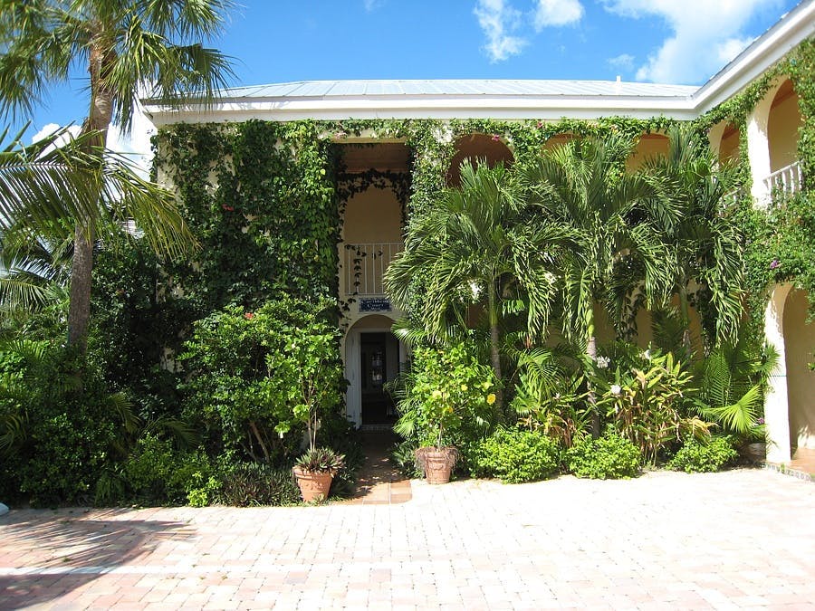 The Caribbean Court Boutique Hotel entrance in Vero Beach Florida