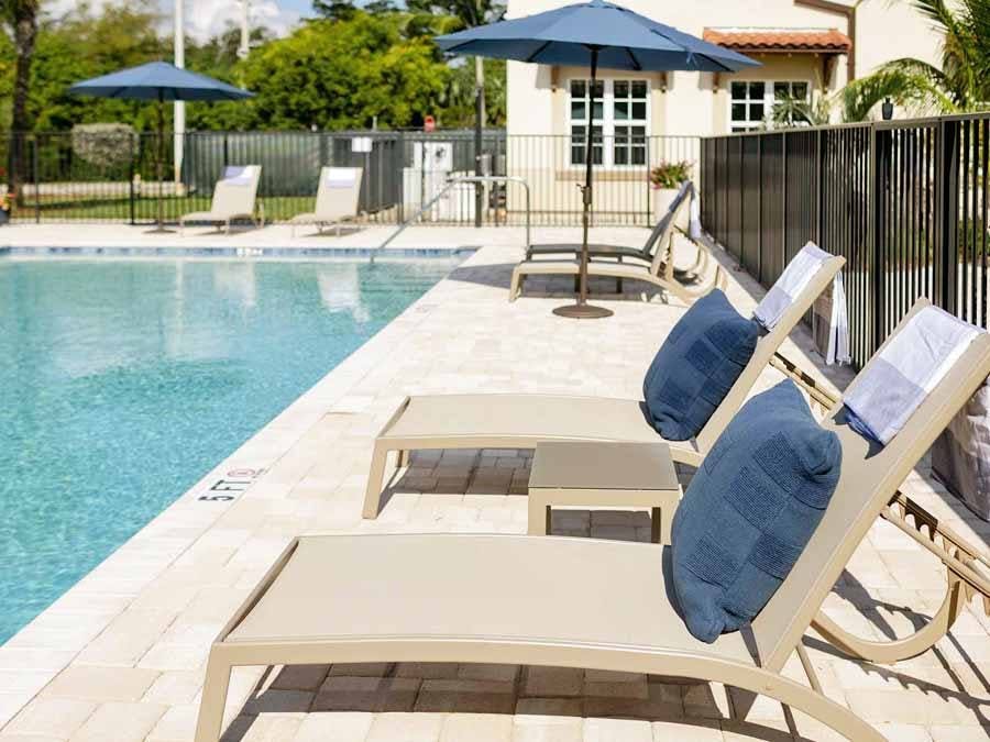 Beachside Rehab Addiction Treatment Pool