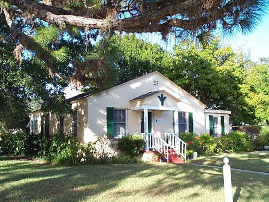 Center for Spiritual Care Vero Beach Florida building view